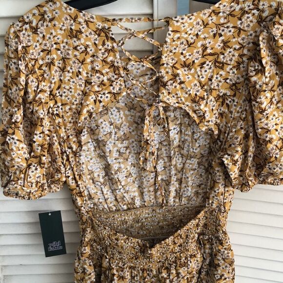 NWT Tiered Ruffle Boho Sun☀️Dress in Spring Floral Print. Tie Back Detail. - Picture 7 of 14